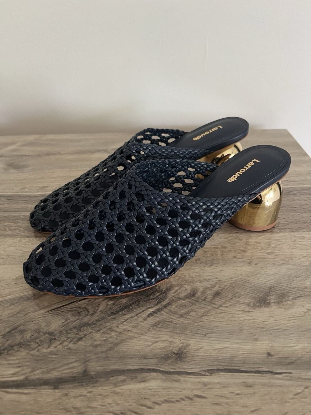 Larroude Dew Drop Macrame Mule in Navy Leather with Gold Heel Sz 11